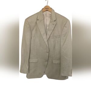 Chaps Men's Light Weight Polyester  Tan Sport Coat Size 42 Regular